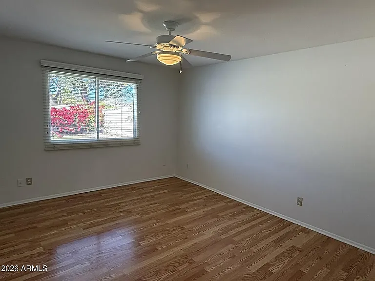1410 E Verlea Dr — Photo 4