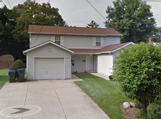 734 Loomis Ave, Cuyahoga Falls, OH 44221