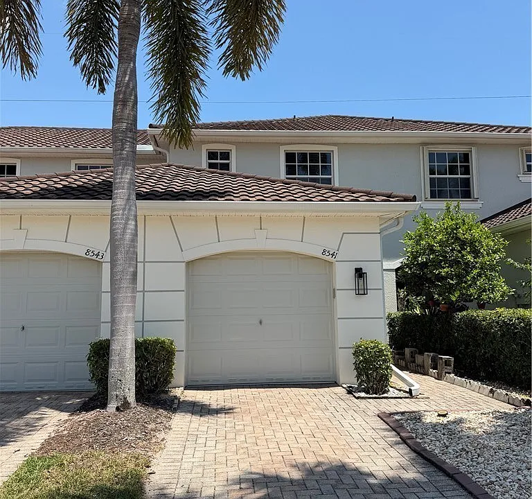 8541 Athena Ct