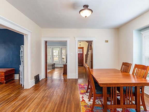 4th image of 121 Clinton St