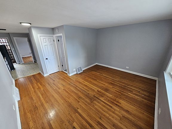 3rd image of 901 S Euclid Ave APT 1