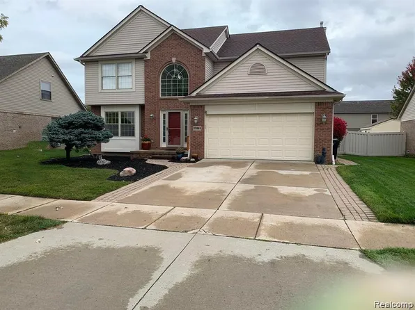 23263 Oakleigh Ave, Woodhaven, MI 48183