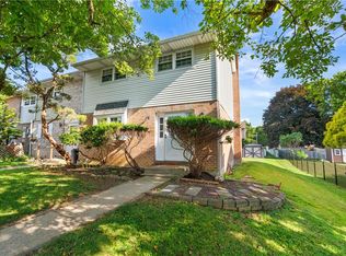 52 Willow St, Macungie, PA 18062