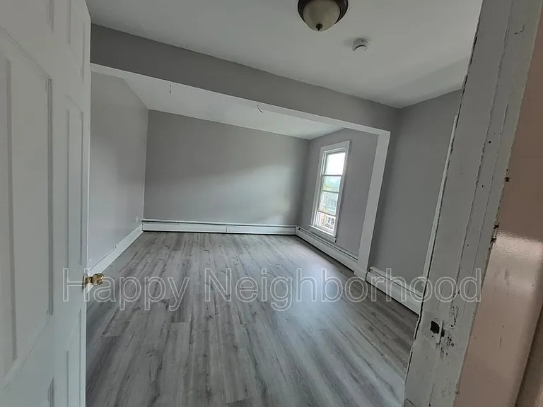 46 Green St #1F — Photo 4