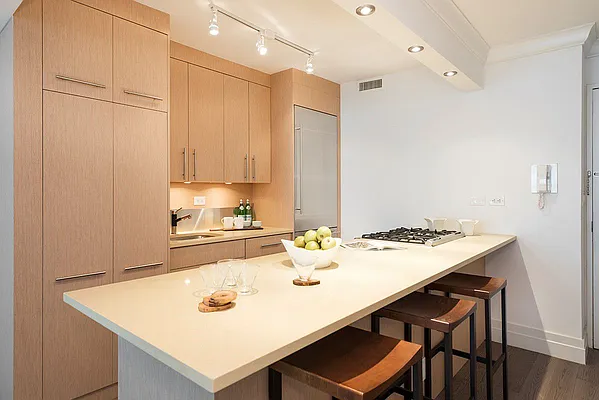 Rented by Bold New York | media 3