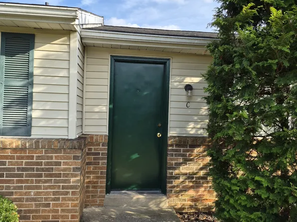 135 S 3rd St APT C, Mount Wolf, PA 17347