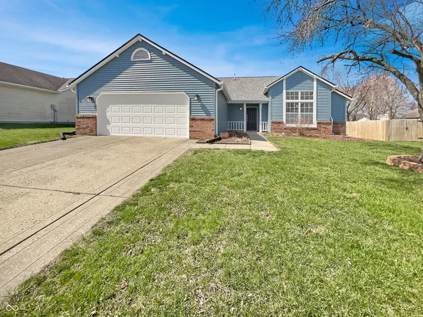 1066 Laura Dr, Greenwood, IN 46143