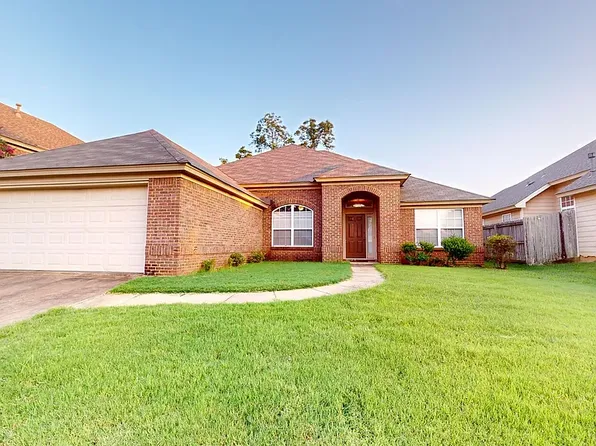 616 Lismore Pl, Montgomery, AL 36117