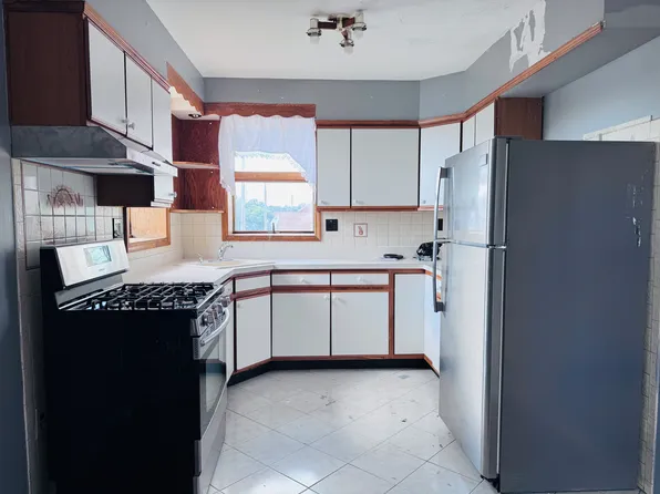 79 Saint Marys Ave, Staten Island, NY