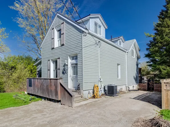 361 Waterloo St, Wellington North, ON N0G 2L3