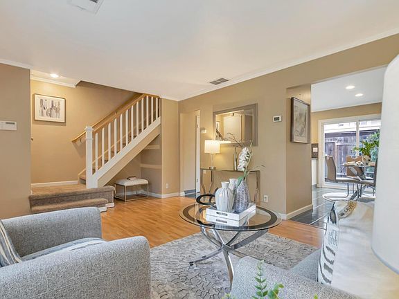 4th image of 3414 Prince Albert Ct