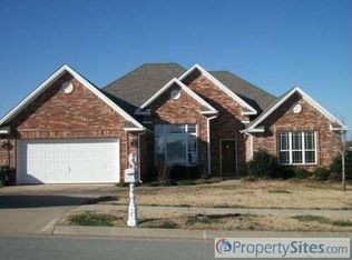 521 N Monroe Station Dr, Fayetteville, AR 72704
