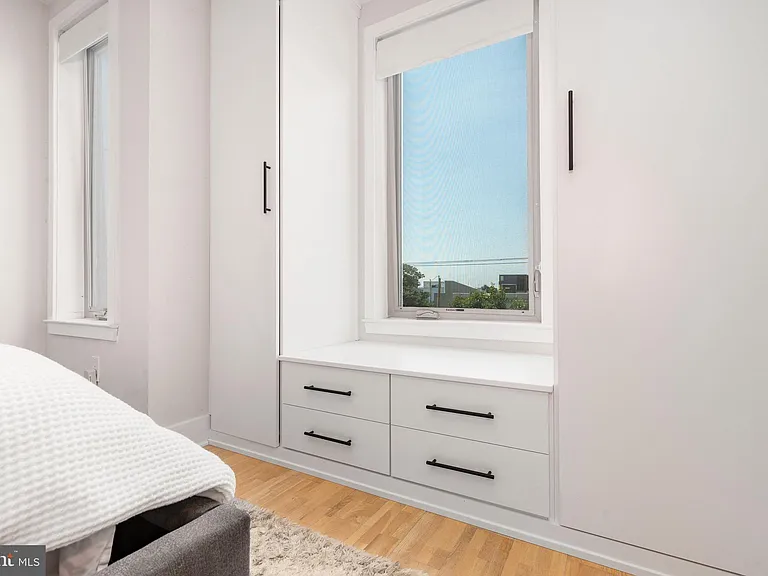 1733 Carpenter St #D — Photo 18