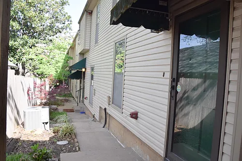 1424 S Saint Louis Ave #E Photo 1