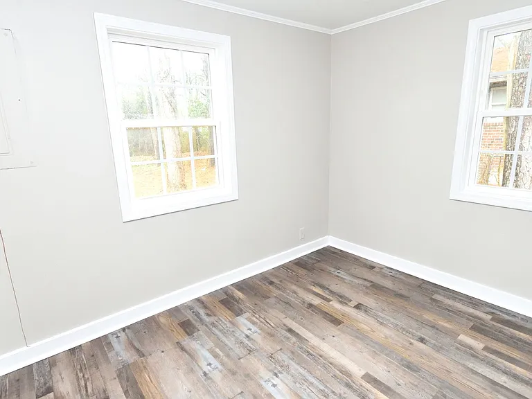 1577 Charter Dr — Photo 15