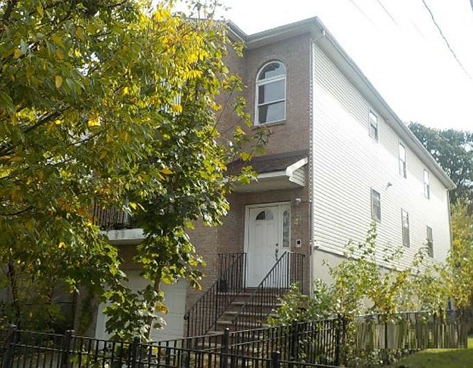 2nd image of 42 Brenner St