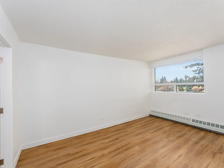 815 50th Ave SW — Photo 22