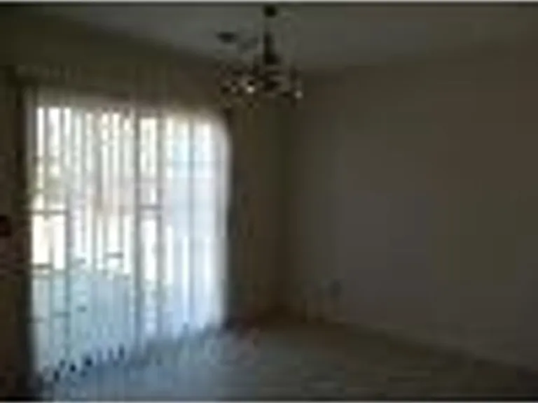 525 S Maney Ct — Photo 4