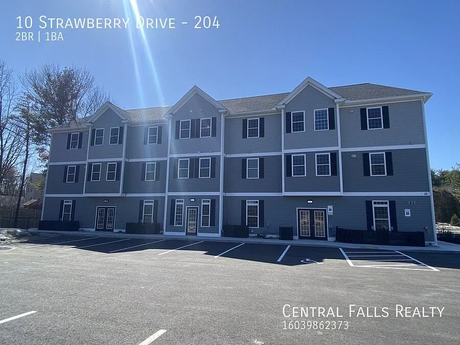 2 Bedroom - Available Now ! — Photo 2