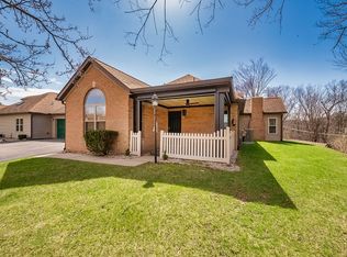 1252 Stanford Ct, Coraopolis, PA 15108