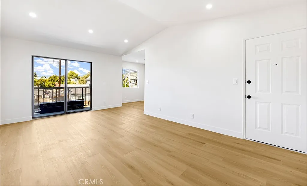 1 bed, 650 sqft, $2,500 — Photo 4