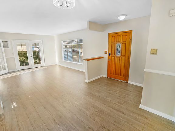 3rd image of 12411 Duffield Ave