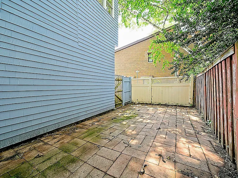 201-203 Clark St — Photo 21