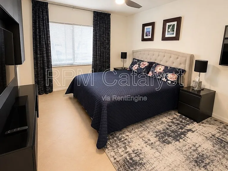 4780 Brittany Dr S #11 — Photo 9