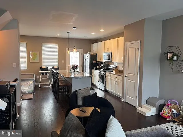 107 Winterberry Way — Photo 5