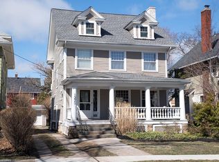 1220 Granger Ave, Lakewood, OH 44107