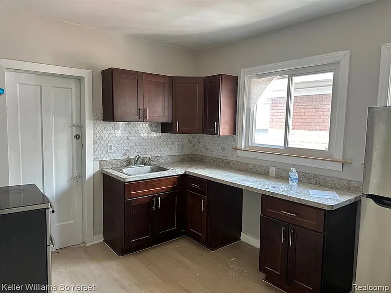 3025 Tuxedo St — Photo 3