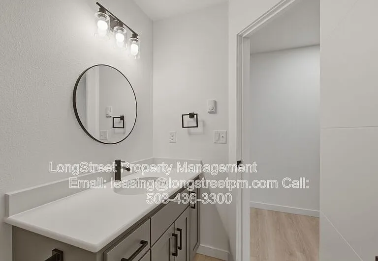 824 S 19th St — Photo 26