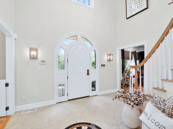 99 Carriage Lane, Roxbury, CT 06783