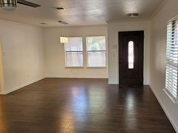 4th image of 1227 Carmel Oaks