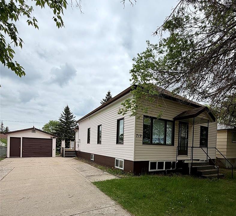 1st image of 710 Prince STREET