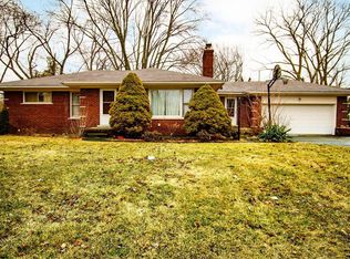 28359 Southpointe Rd, Grosse Ile, MI 48138