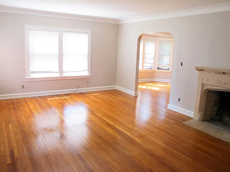 2638 Fenwick Rd — Photo 4