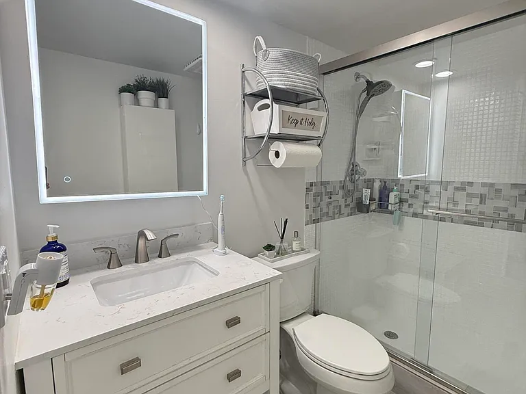 3180 NE 48th Ct #406 — Photo 21