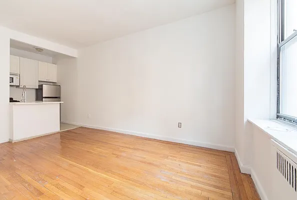 Rented by Sky Management | media 29