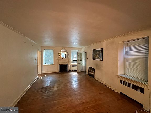 2nd image of 800 Longacre Blvd