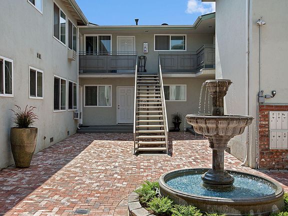 3rd image of 4838 Hazeltine Ave #6