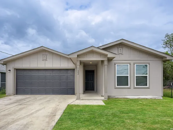 1602 Sunset St, Seguin, TX 78155