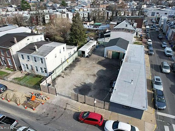 2nd image of 4625 Ditman St