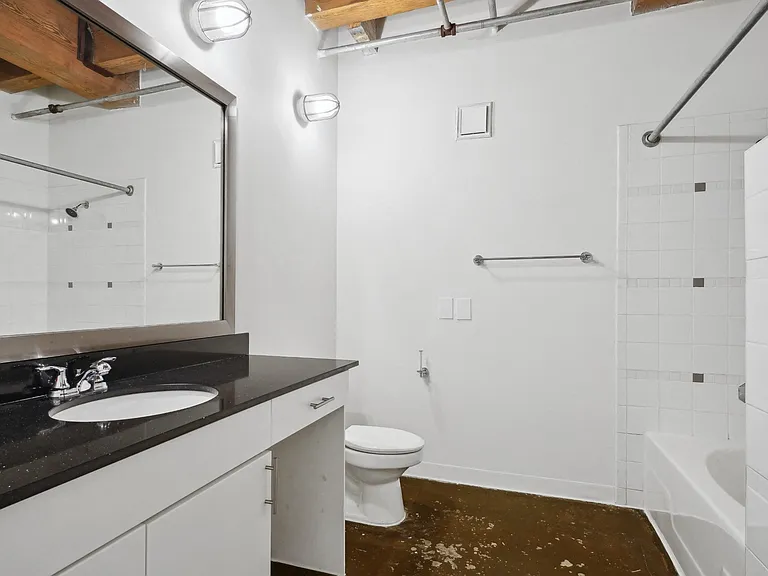 Deep Ellum Lofts — Photo 11