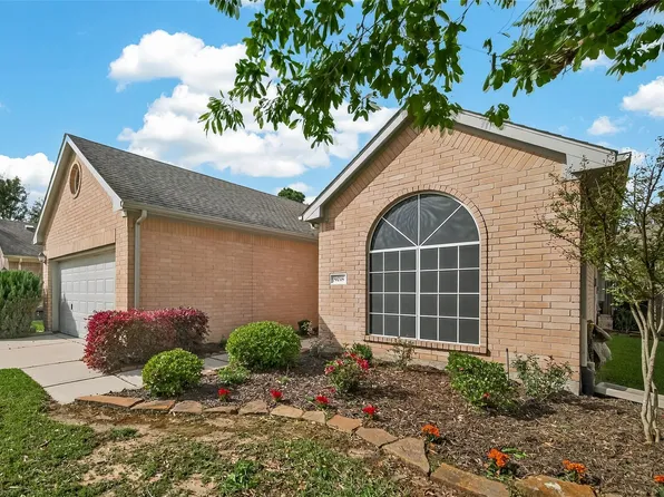 9218 E Lakeside Dr, Magnolia, TX 77354