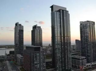 397 Front St W #1801, Toronto, ON M5V3S1
