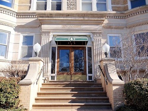 3rd image of 4 N Kingshighway Blvd #A