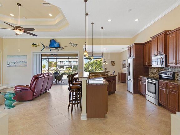 5th image of 2802 Magdalina Dr