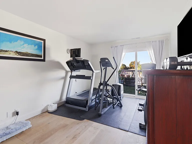 1081 Shoal Dr — Photo 42