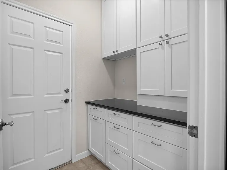 4033 Canyon Glen Cir — Photo 16